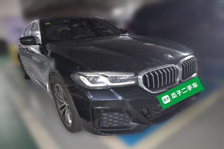 Used BMW 5 Series 2021 525Li M Sport Package Front Right 45 Deg