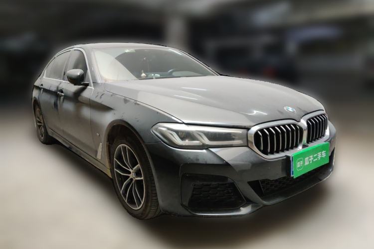 Used BMW 5 Series 2021 525Li M Sport Package Front Right 45 Deg