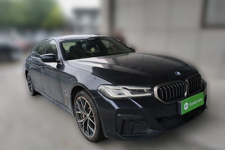 Used BMW 5 Series 2021 Restyled 530Li Luxury Edition M Sport Package Front Right 45 Deg