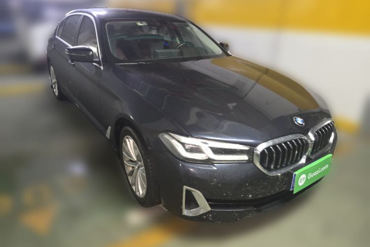 Used BMW 5 Series 2021 525Li Luxury Package Front Right 45 Deg