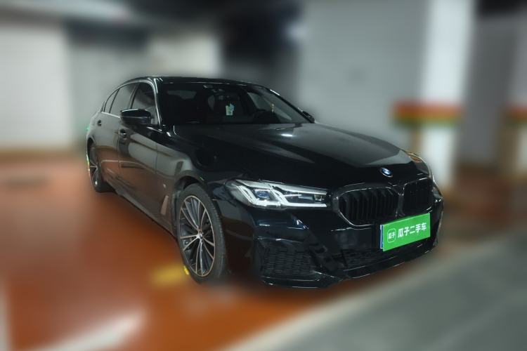 Used BMW 5 Series 2021 530Li Leading Model M Sport Package Front Right 45 Deg