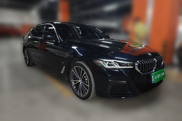 Used BMW 5 Series 2021 530Li Leading Model M Sport Package Front Right 45 Deg