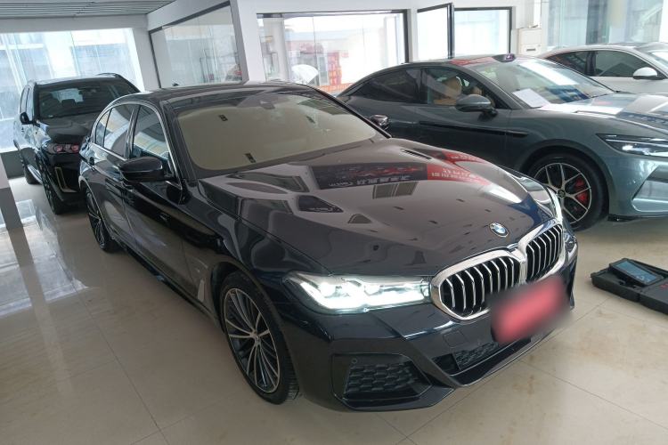 Used BMW 5 Series 2021 530Li Leading Model M Sport Package Front Right 45 Deg