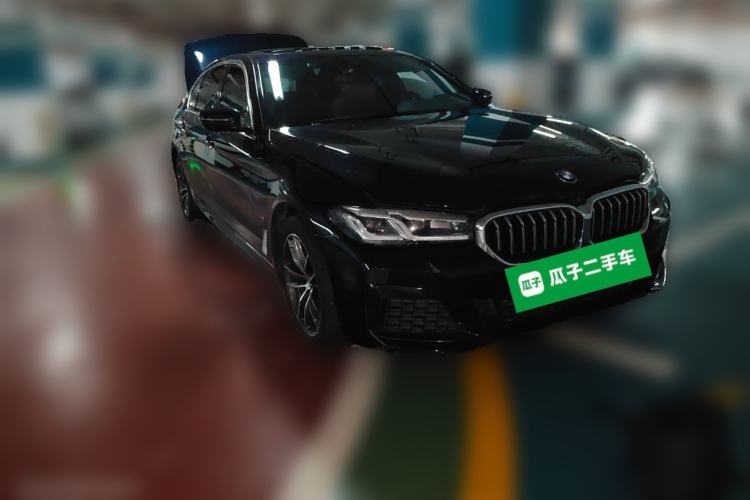 Used BMW 5 Series 2021 525Li M Sport Package Front Right 45 Deg