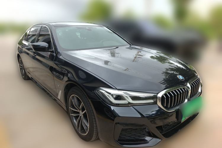 Used BMW 5 Series 2021 525Li M Sport Package Front Right 45 Deg