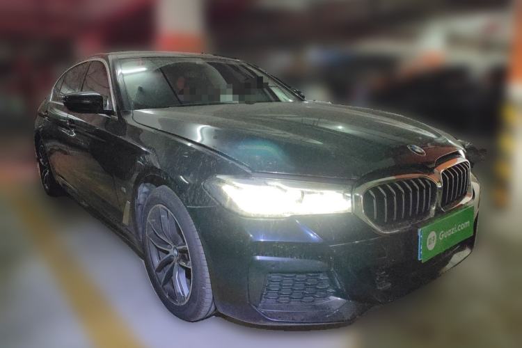 Used BMW 5 Series 2021 525Li M Sport Package Front Right 45 Deg
