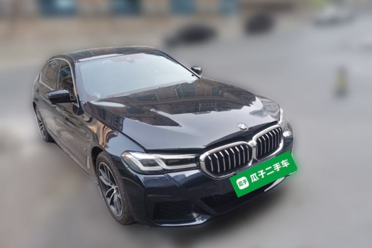 Used BMW 5 Series 2021 525Li M Sport Package Front Right 45 Deg