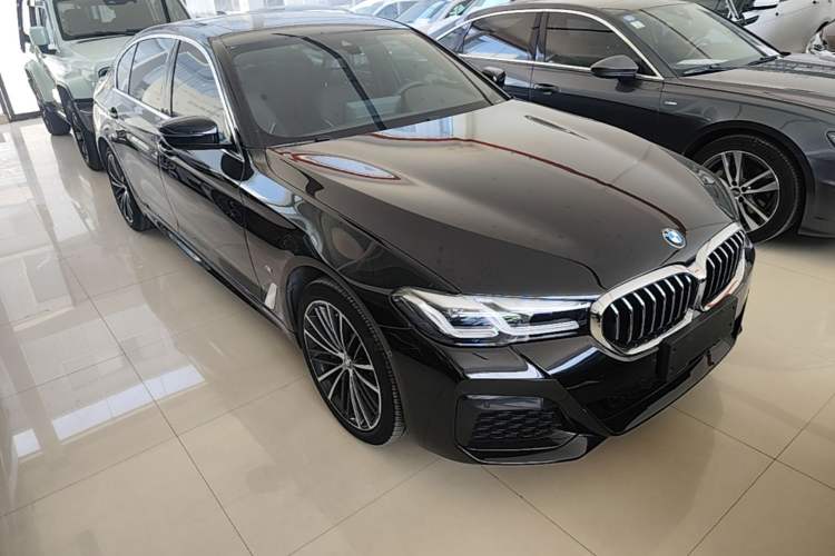 Used BMW 5 Series 2021 530Li xDrive M Sport Package Front Right 45 Deg