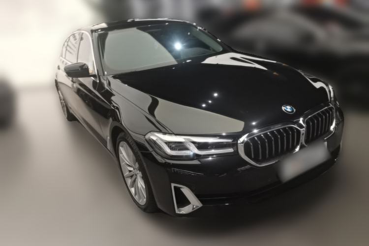 Used BMW 5 Series 2021 530Li Luxury Edition Premium Package Front Right 45 Deg