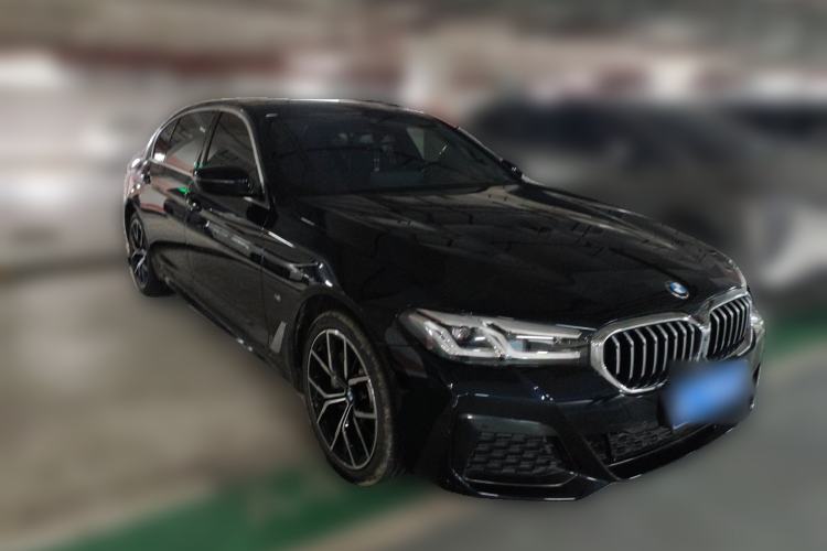 Used BMW 5 Series 2021 530Li Luxury Edition M Sport Package Front Right 45 Deg