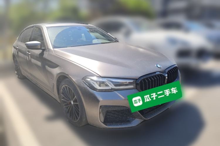 Used BMW 5 Series 2021 530Li Leading Model M Sport Package Front Right 45 Deg
