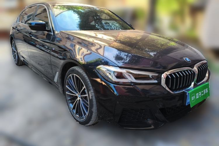 Used BMW 5 Series 2021 530Li xDrive Luxury Package Front Right 45 Deg
