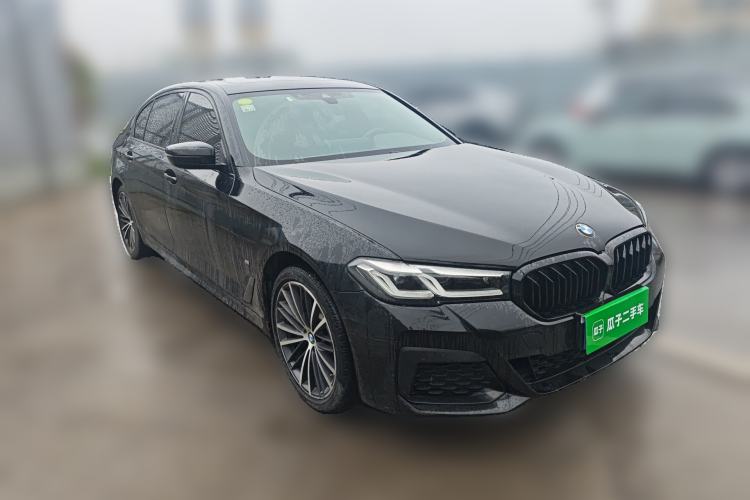 Used BMW 5 Series 2021 530Li Leading Model M Sport Package Front Right 45 Deg