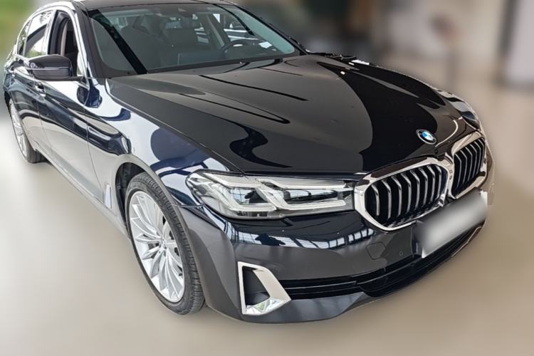 Used BMW 5 Series 2021 530Li Luxury Edition Premium Package Front Right 45 Deg