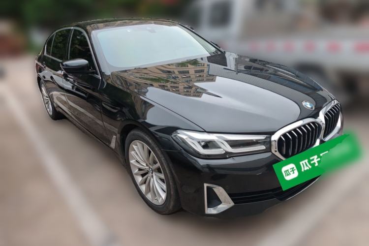 Used BMW 5 Series 2021 530Li Luxury Edition Premium Package Front Right 45 Deg
