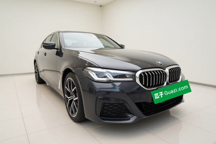Used BMW 5 Series 2021 530Li Luxury Edition M Sport Package Front Right 45 Deg