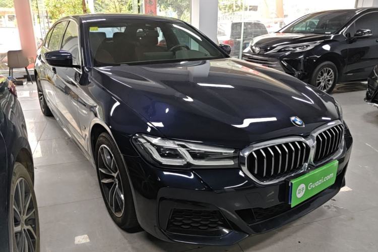 Used BMW 5 Series 2021 525Li M Sport Package Front Right 45 Deg