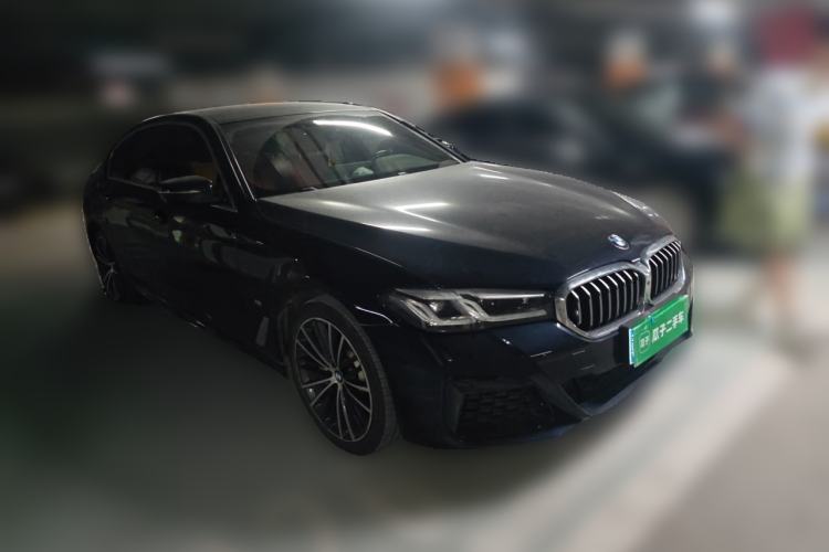 Used BMW 5 Series 2021 530Li Leading Model M Sport Package Front Right 45 Deg