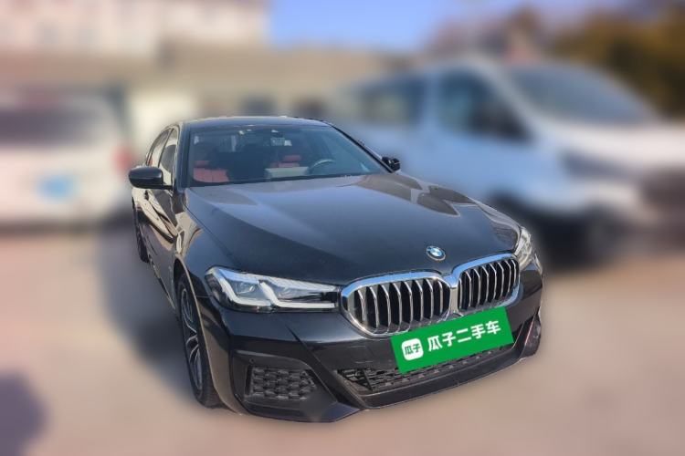 Used BMW 5 Series 2021 525Li M Sport Package Front Right 45 Deg