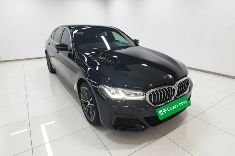 Used BMW 5 Series 2021 Facelifted 530Li Leading Edition M Sport Package Front Right 45 Deg