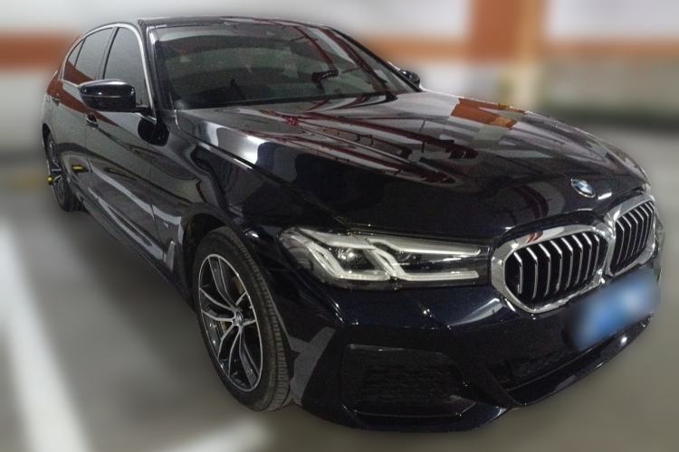 Used BMW 5 Series 2021 525Li M Sport Package Front Right 45 Deg