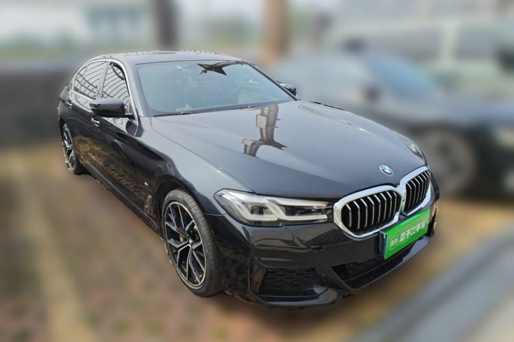 Used BMW 5 Series 2021 Facelifted 530Li xDrive M Sport Package Front Right 45 Deg