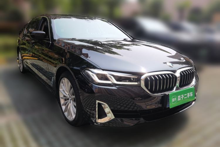 Used BMW 5 Series 2021 Updated 530Li Luxury Package Premium Edition Front Right 45 Deg