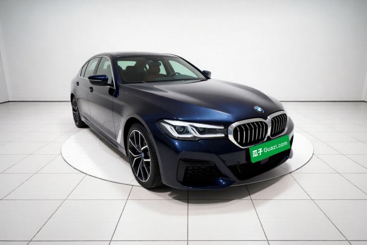 Used BMW 5 Series 2021 530Li Luxury Edition M Sport Package Front Right 45 Deg