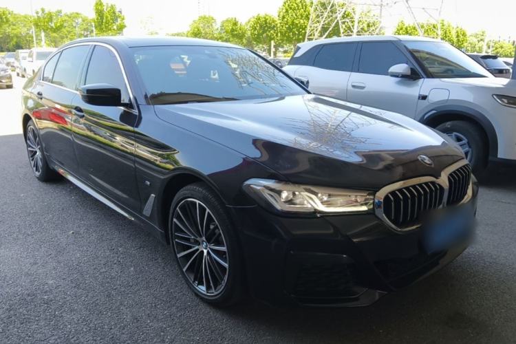 Used BMW 5 Series 2021 530Li Leading Model M Sport Package Front Right 45 Deg