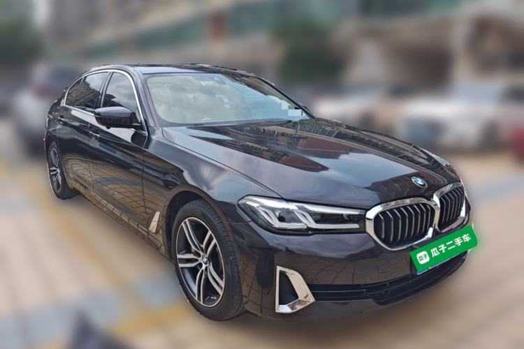 Used BMW 5 Series 2021 530Li Leading Luxury Package Front Right 45 Deg
