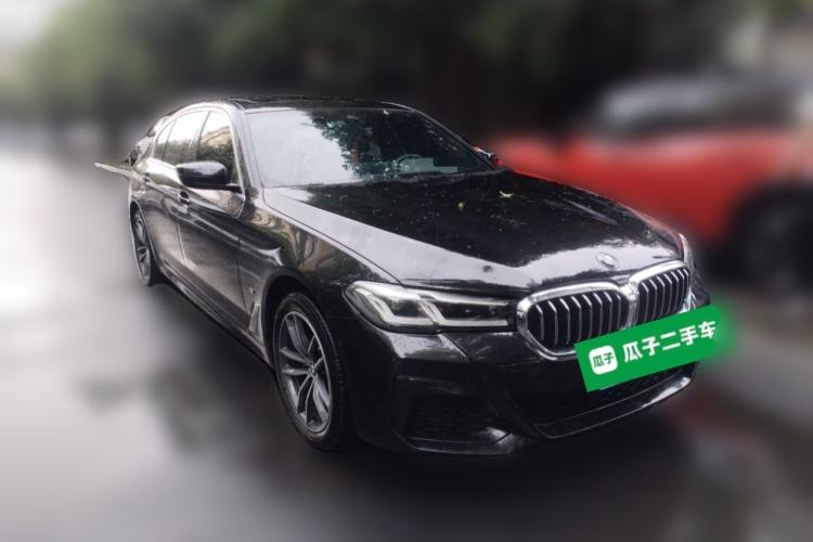 Used BMW 5 Series 2021 Facelifted 525Li M Sport Package Front Right 45 Deg