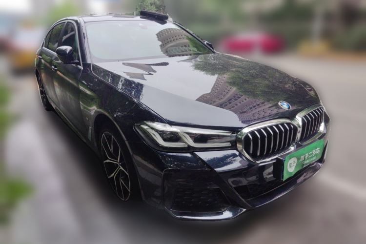 Used BMW 5 Series 2021 530Li Luxury Edition M Sport Package Front Right 45 Deg