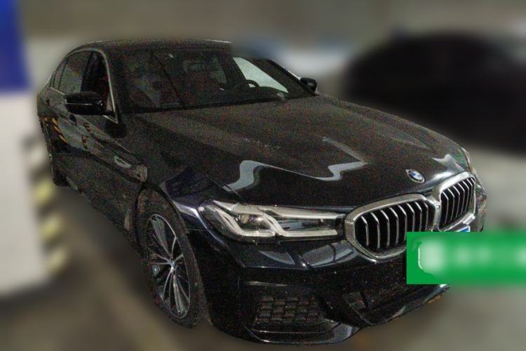 Used BMW 5 Series 2021 530Li Leading Model M Sport Package Front Right 45 Deg