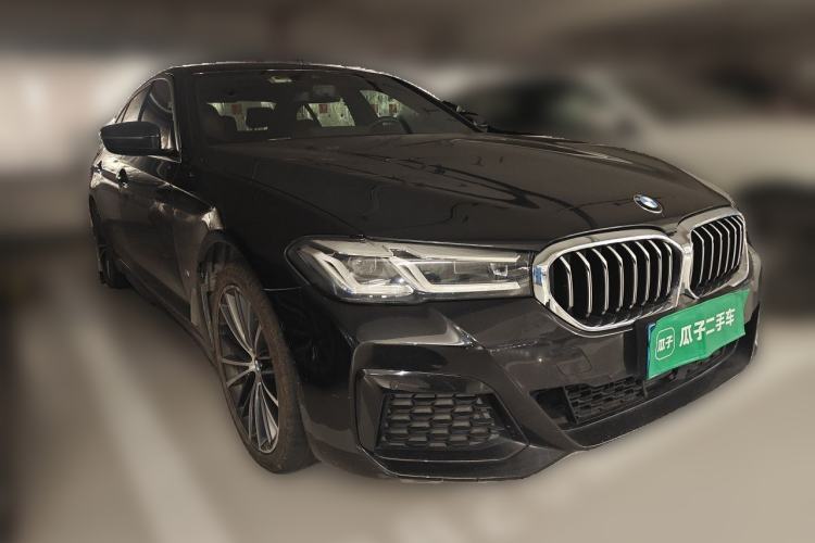 Used BMW 5 Series 2021 530Li Leading Model M Sport Package Front Right 45 Deg