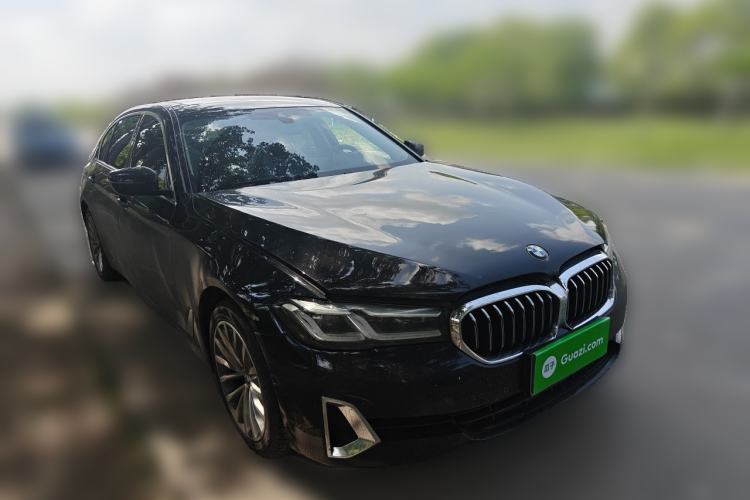 Used BMW 5 Series 2021 525Li Luxury Package Front Right 45 Deg