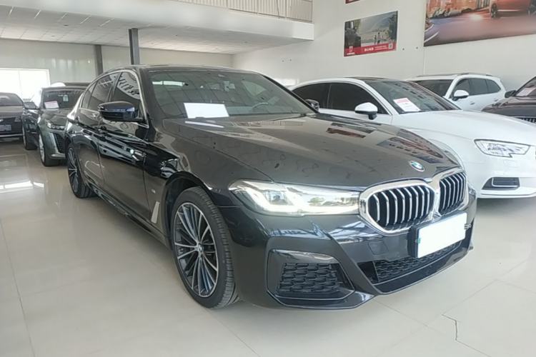 Used BMW 5 Series 2021 530Li xDrive M Sport Package Front Right 45 Deg