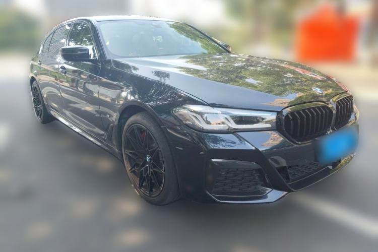 Used BMW 5 Series 2021 525Li M Sport Package Front Right 45 Deg