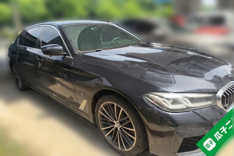 Used BMW 5 Series 2021 530Li Leading Model M Sport Package Front Right 45 Deg