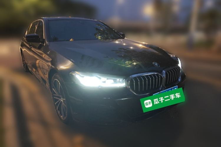 Used BMW 5 Series 2021 530Li Leading Model M Sport Package Front Right 45 Deg