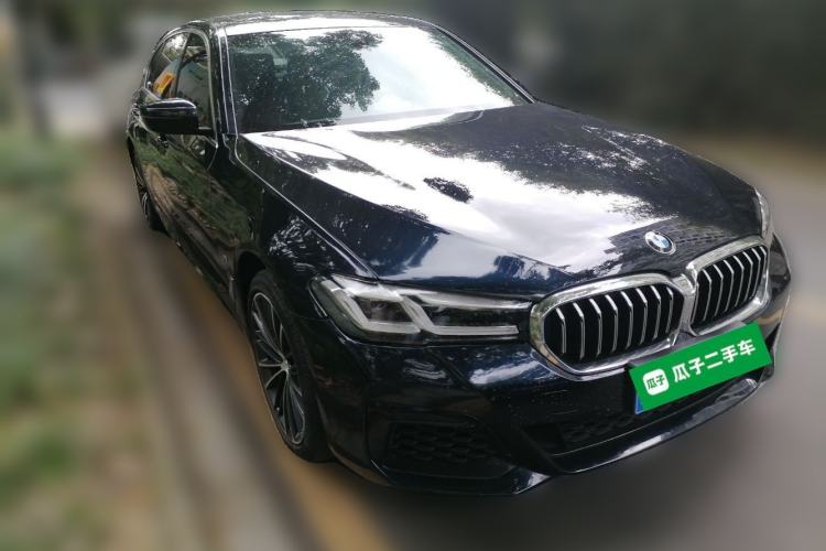 Used BMW 5 Series 2021 530Li Leading Model M Sport Package Front Right 45 Deg