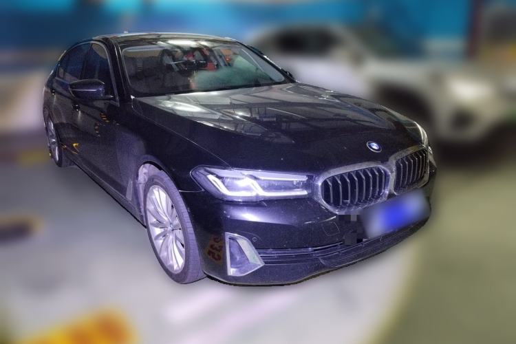 Used BMW 5 Series 2021 530Li Luxury Edition Premium Package Front Right 45 Deg