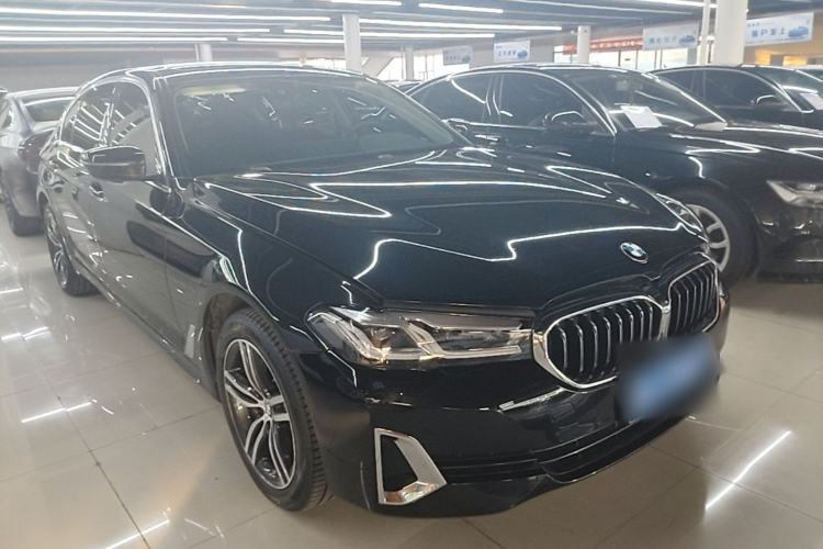 Used BMW 5 Series 2021 Restyled 530Li Leading Edition Luxury Package Front Right 45 Deg
