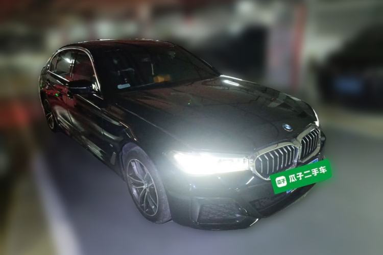 Used BMW 5 Series 2021 Facelifted 525Li M Sport Package Front Right 45 Deg