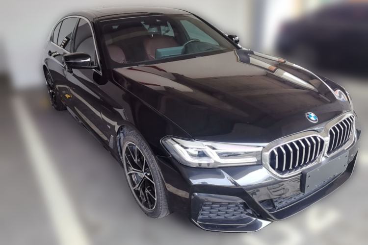 Used BMW 5 Series 2021 530Li Luxury Edition M Sport Package Front Right 45 Deg