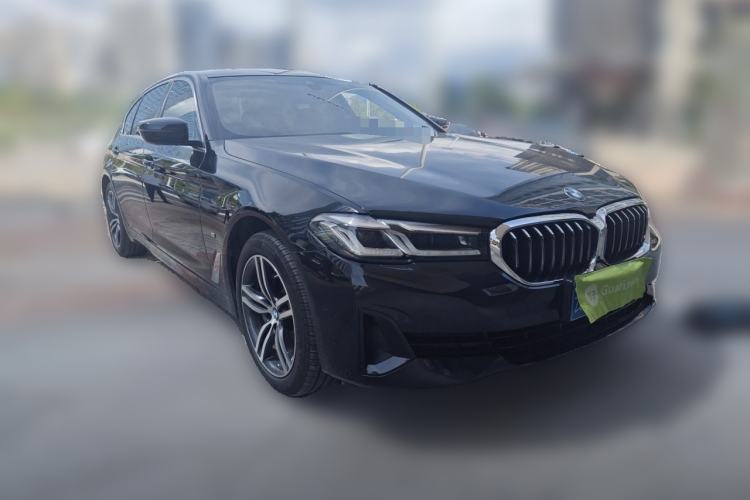 Used BMW 5 Series 2021 530Li Leading Luxury Package Front Right 45 Deg