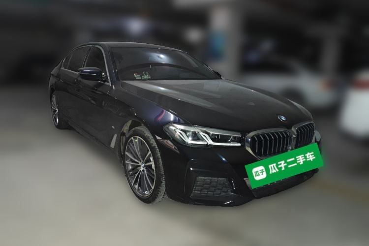 Used BMW 5 Series 2021 530Li Leading Model M Sport Package Front Right 45 Deg