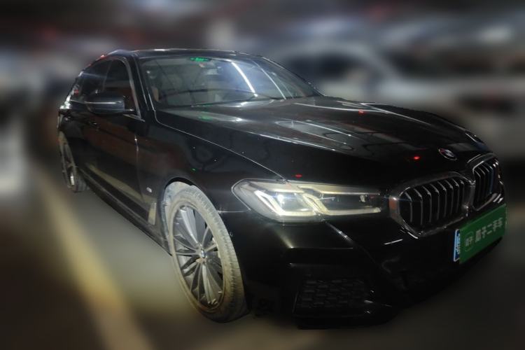 Used BMW 5 Series 2021 530Li Leading Model M Sport Package Front Right 45 Deg