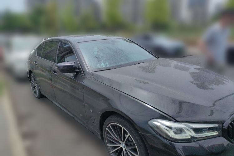 Used BMW 5 Series 2021 530Li Leading Model M Sport Package Front Right 45 Deg