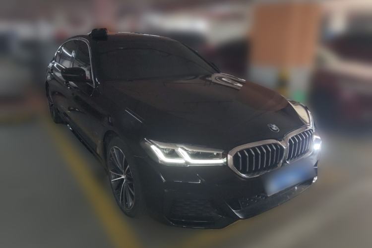 Used BMW 5 Series 2021 530Li Leading Model M Sport Package Front Right 45 Deg