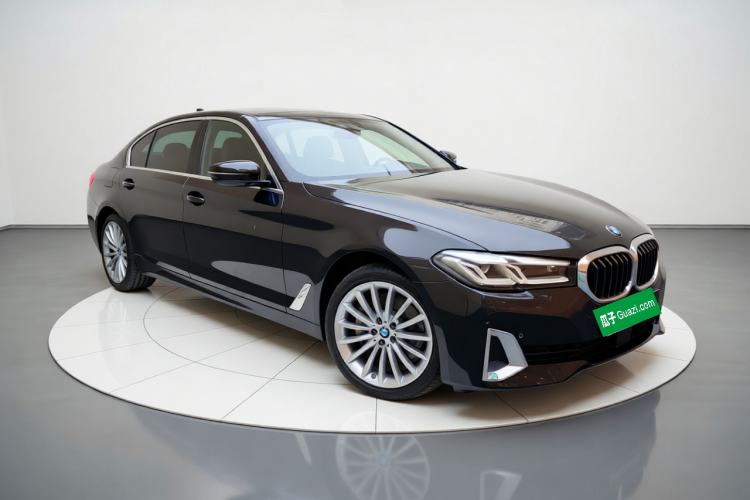 Used BMW 5 Series 2021 530Li Luxury Edition Premium Package Front Right 45 Deg